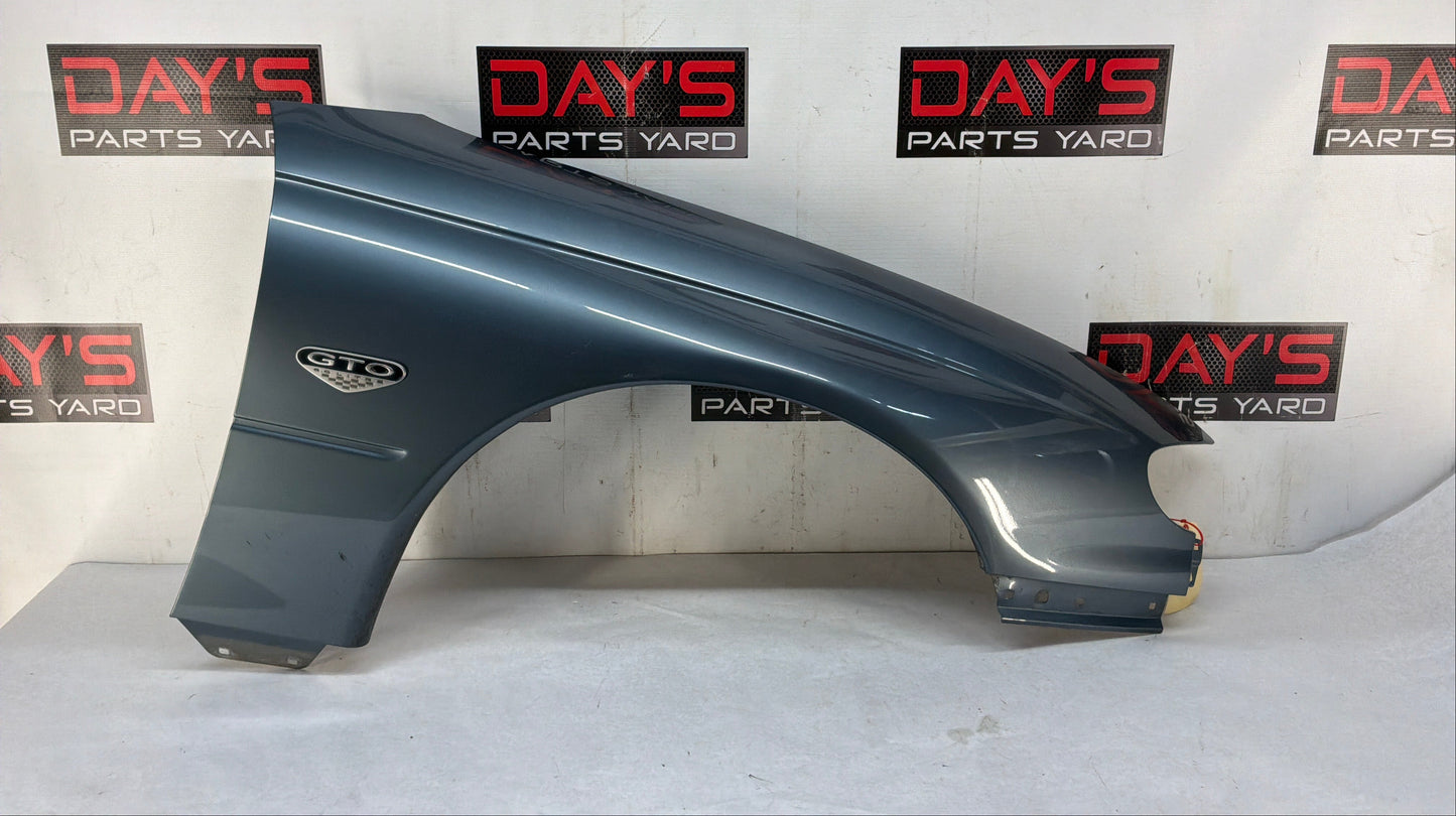 2006 Pontiac GTO RH Passenger Front Fender OEM