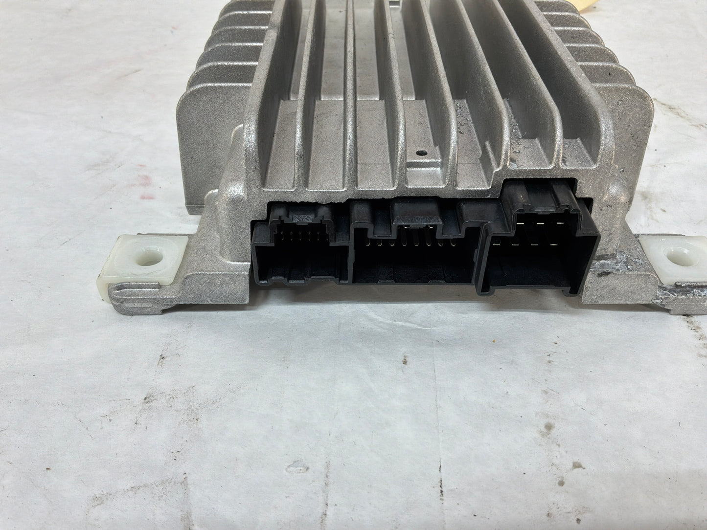 2015 Chevrolet SS Sedan Bose Speaker Amplifier OEM - Day's Parts Yard
