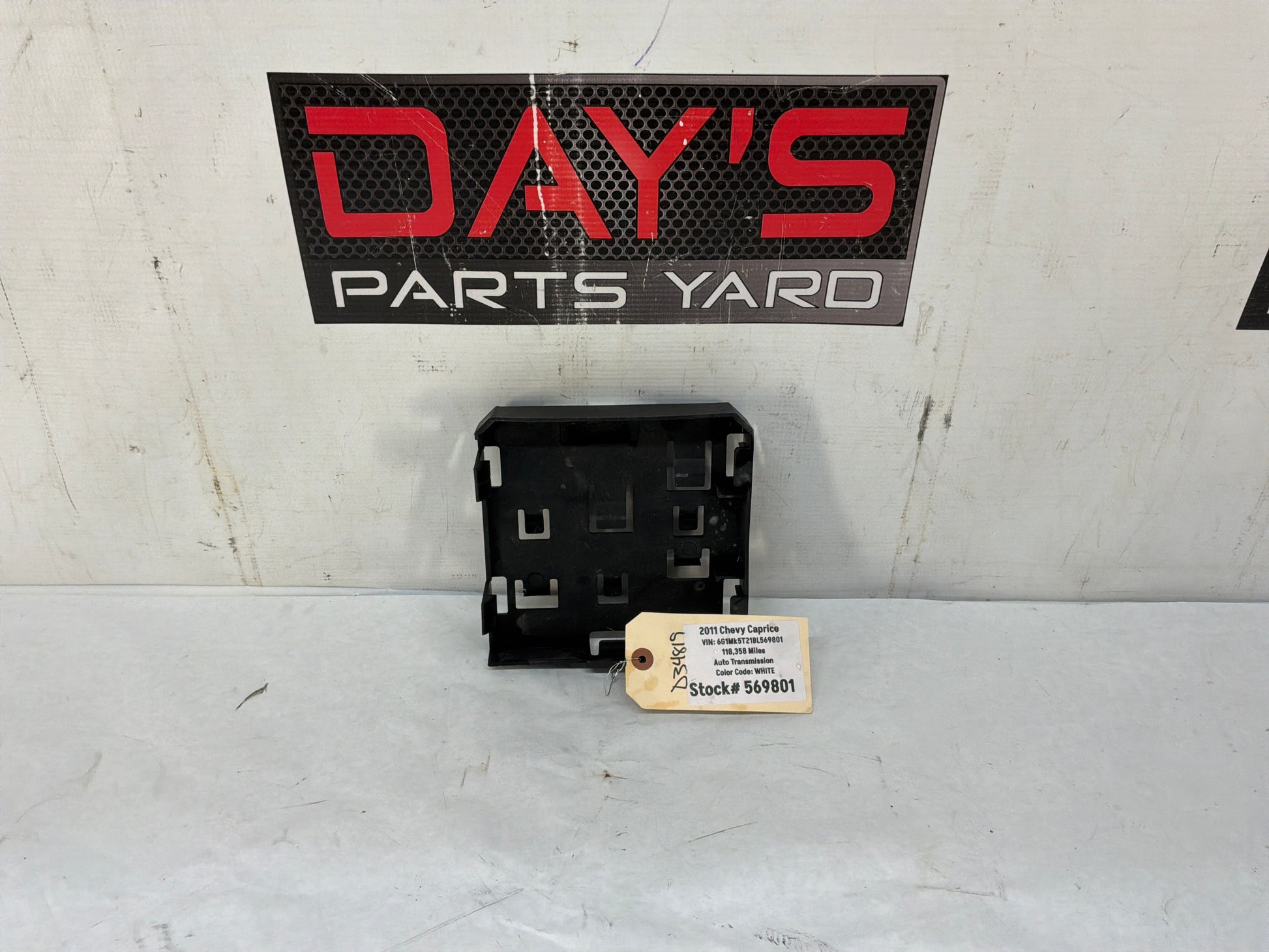 Bracket - Day's Parts Yard
