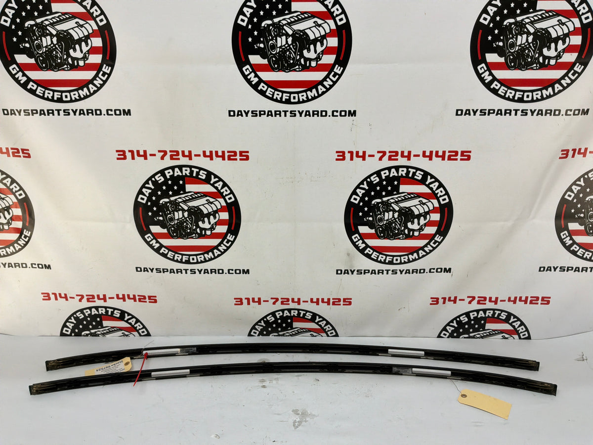 2014 Chevy SS Sedan RH & LH Roof Panel Joint Finish Molding Trim OEM