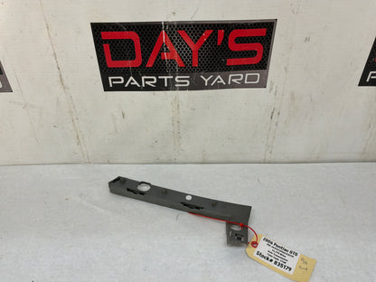 2006 Pontiac GTO RH Passenger Front Bumper Fender Bracket Guide Support OEM