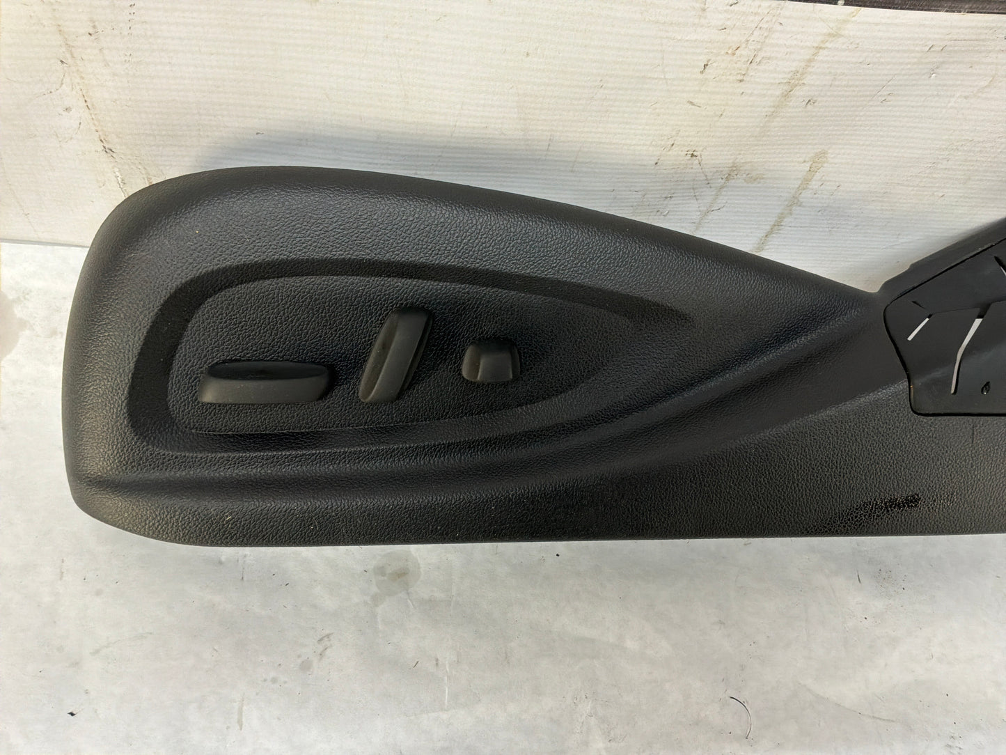 Seat control - Day's Parts Yard