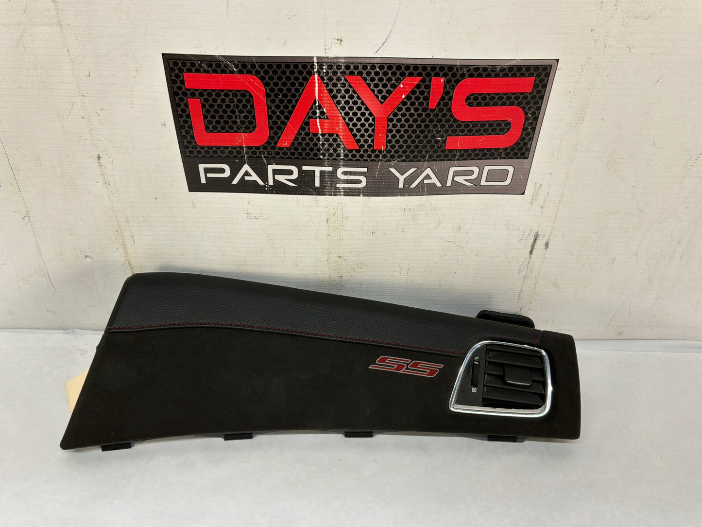 Dash vent - Day's Parts Yard