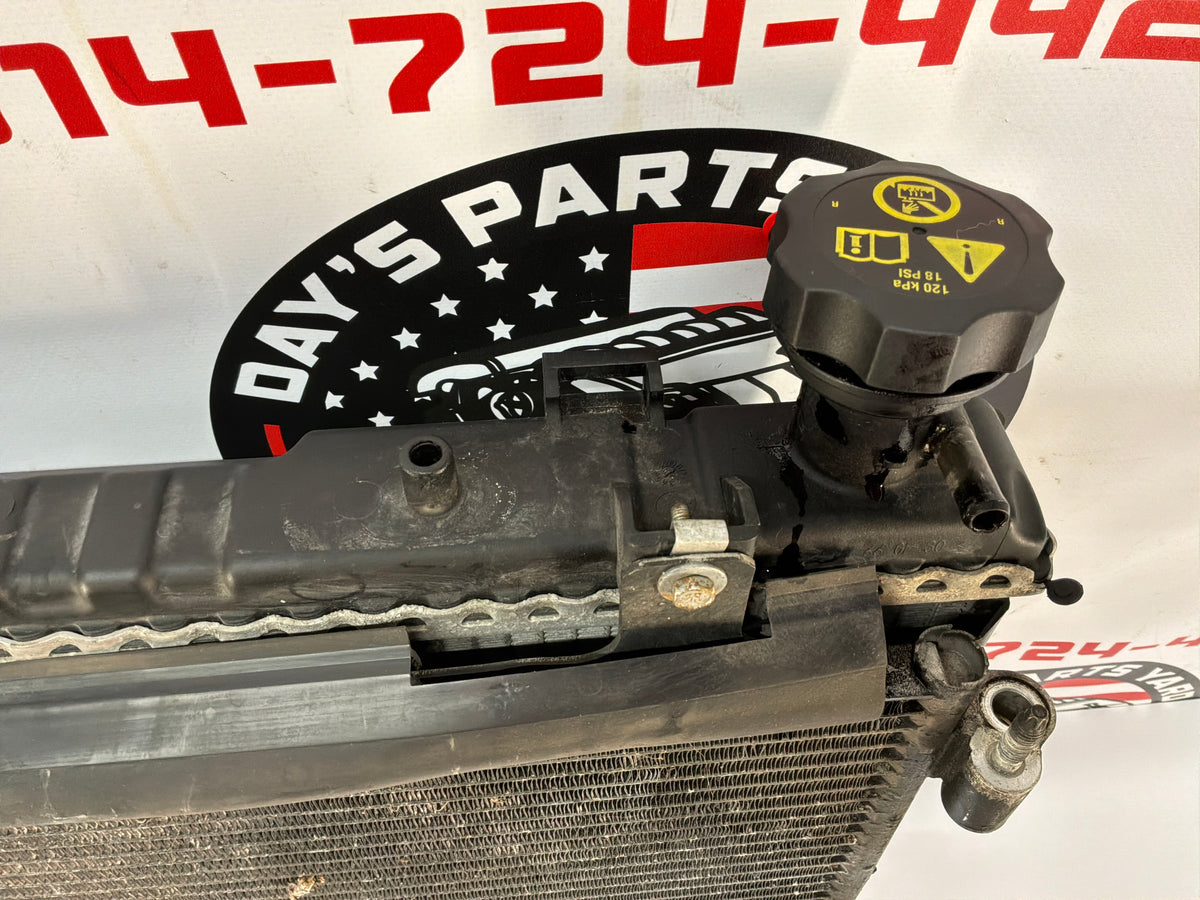 2009 Pontiac G8 GT Radiator AC Air Conditioner Condenser Assembly OEM - Day's Parts Yard