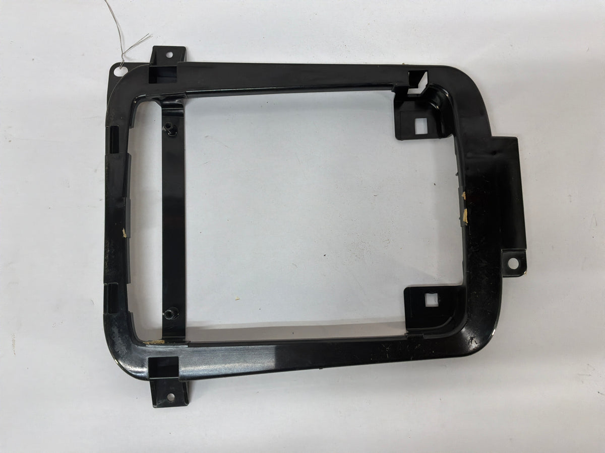 2015 Chevy SS Sedan Over Head Console Dome Light Frame Bracket Bezel OEM