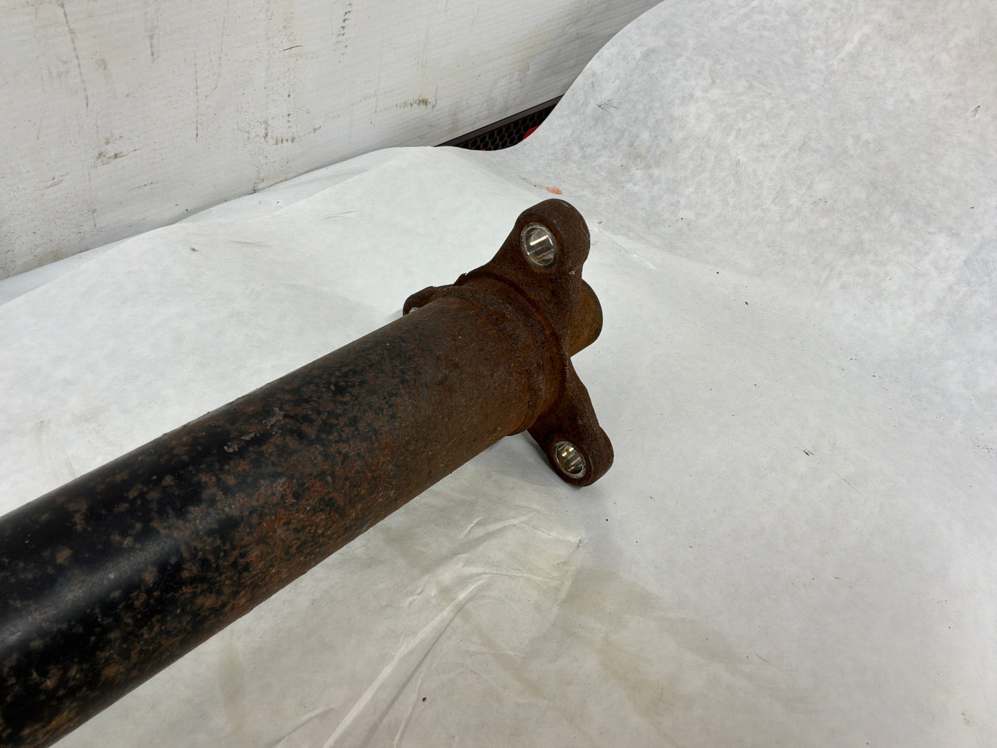 2004 Pontiac GTO Drive Propeller Shaft Driveshaft OEM