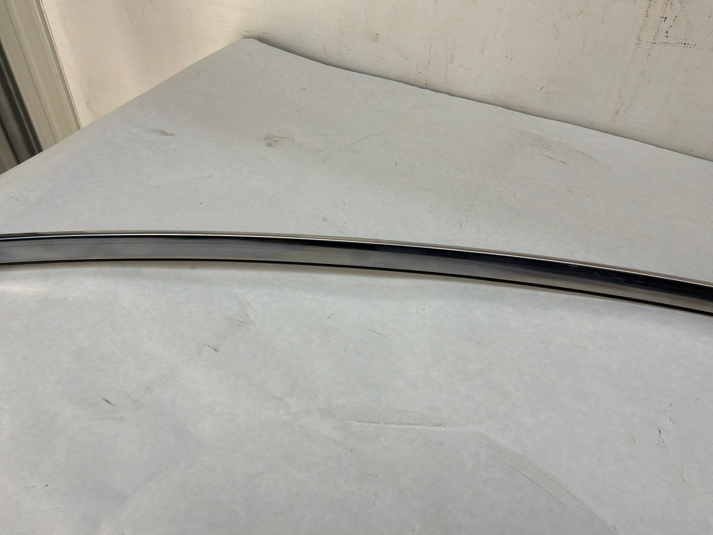 Lh roof top trim - Day's Parts Yard