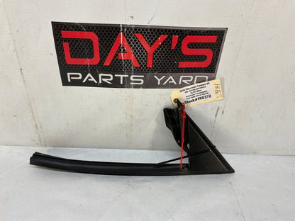 Rh door rubber seal - Day's Parts Yard