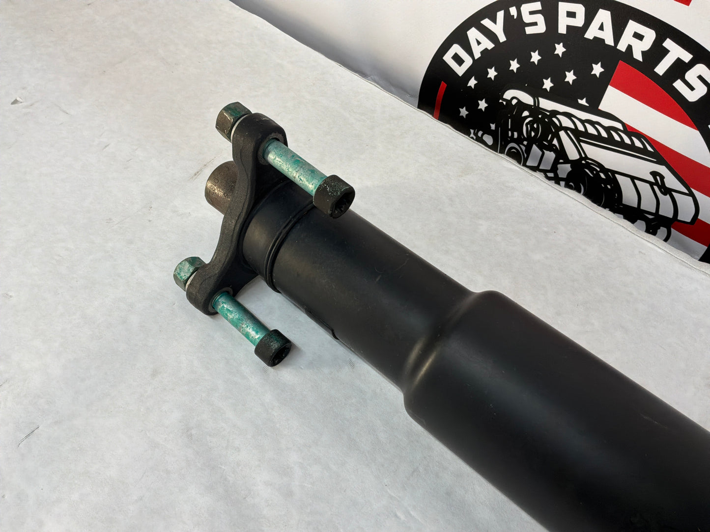 2013 Chevy Camaro 1LE Driveshaft Drive Propeller Shaft Line OEM