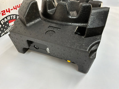 2009 Pontiac G8 GT Complete Tire Air Inflator Sealant and Foam OEM - Day's Parts Yard