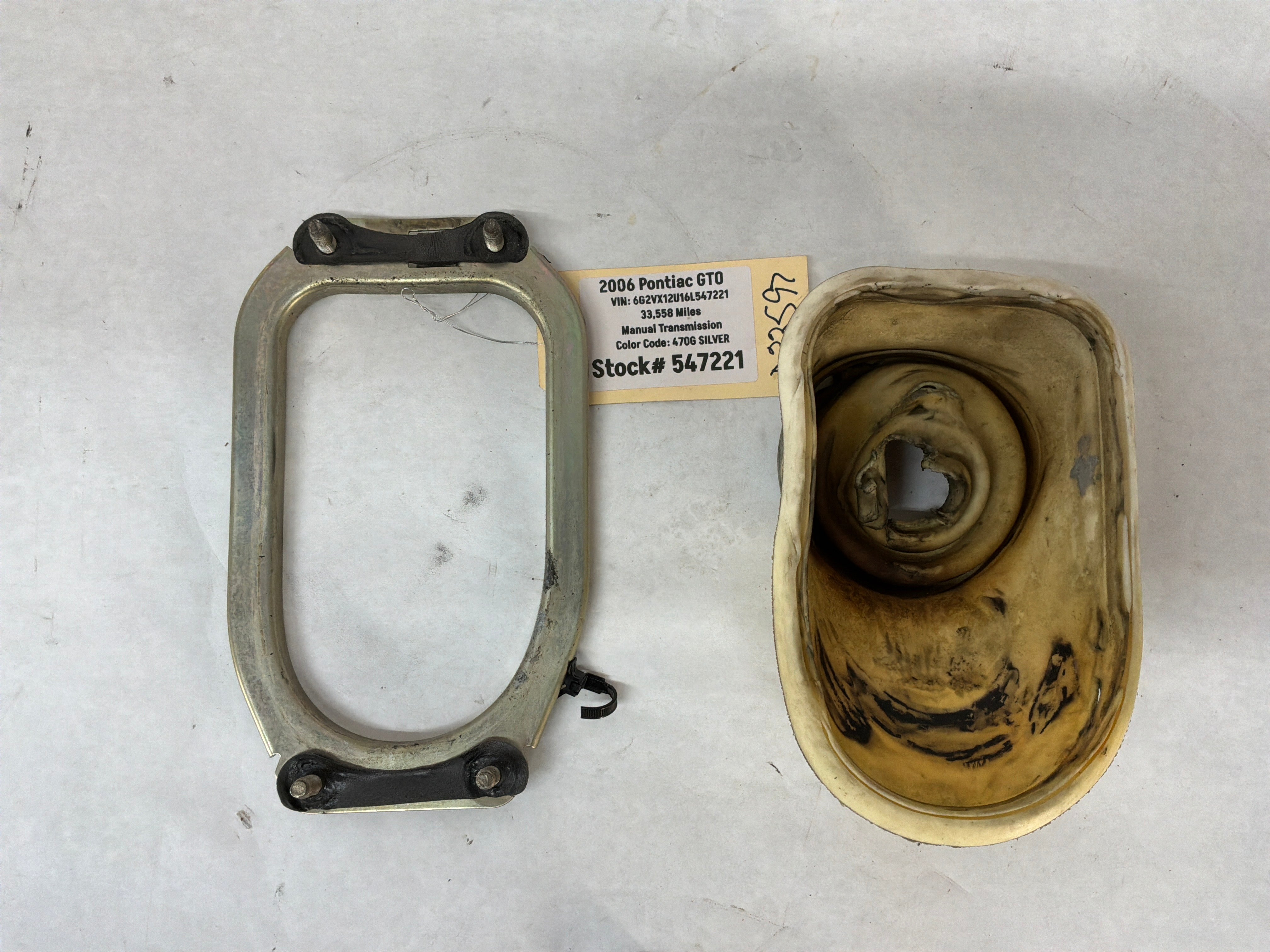 2006 Pontiac GTO Manual Shifter Boot Ring Insulator Bracket OEM