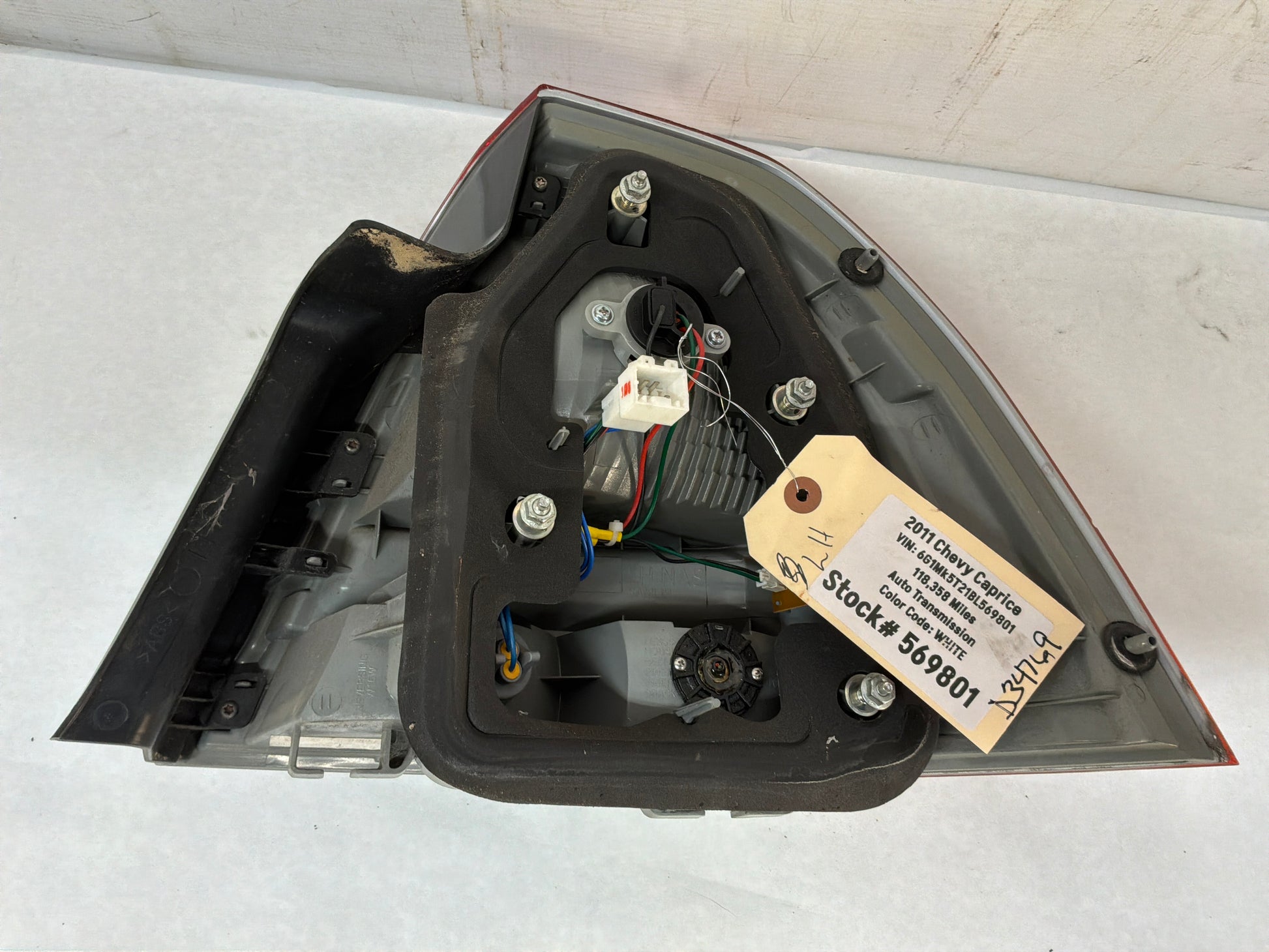 Lh taillight - Day's Parts Yard