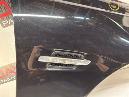 Rh fender - Day's Parts Yard
