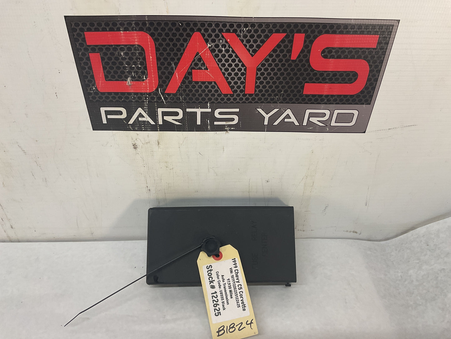 1999 Chevy C5 Corvette Fuse Block Identify Cover OEM