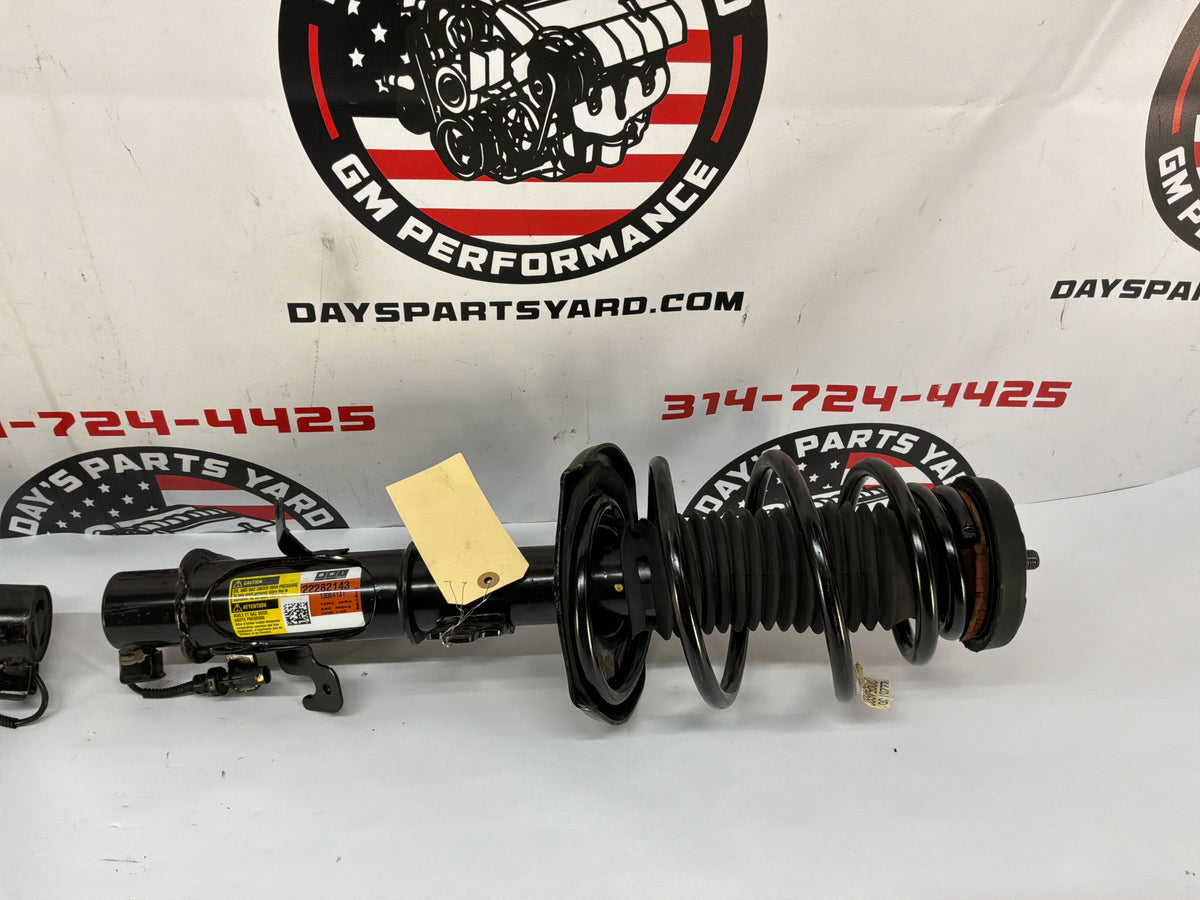 2013 Chevy Camaro ZL1 RH & LH Front Magnetic Ride Struts Shocks Assemblies OEM