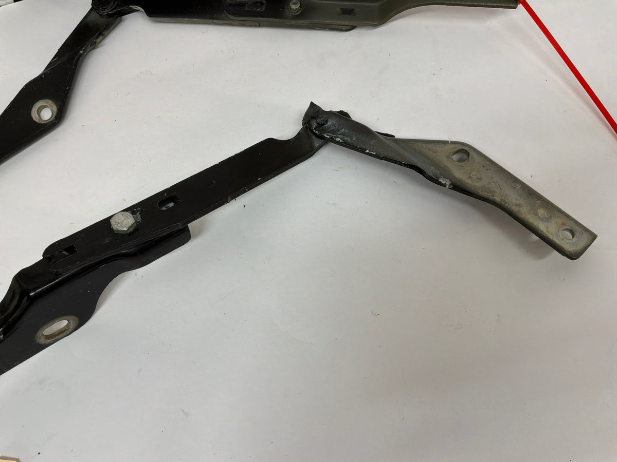 2006 Pontiac GTO RH & LH Hood Hinges Set OEM