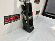 Center console - Day's Parts Yard