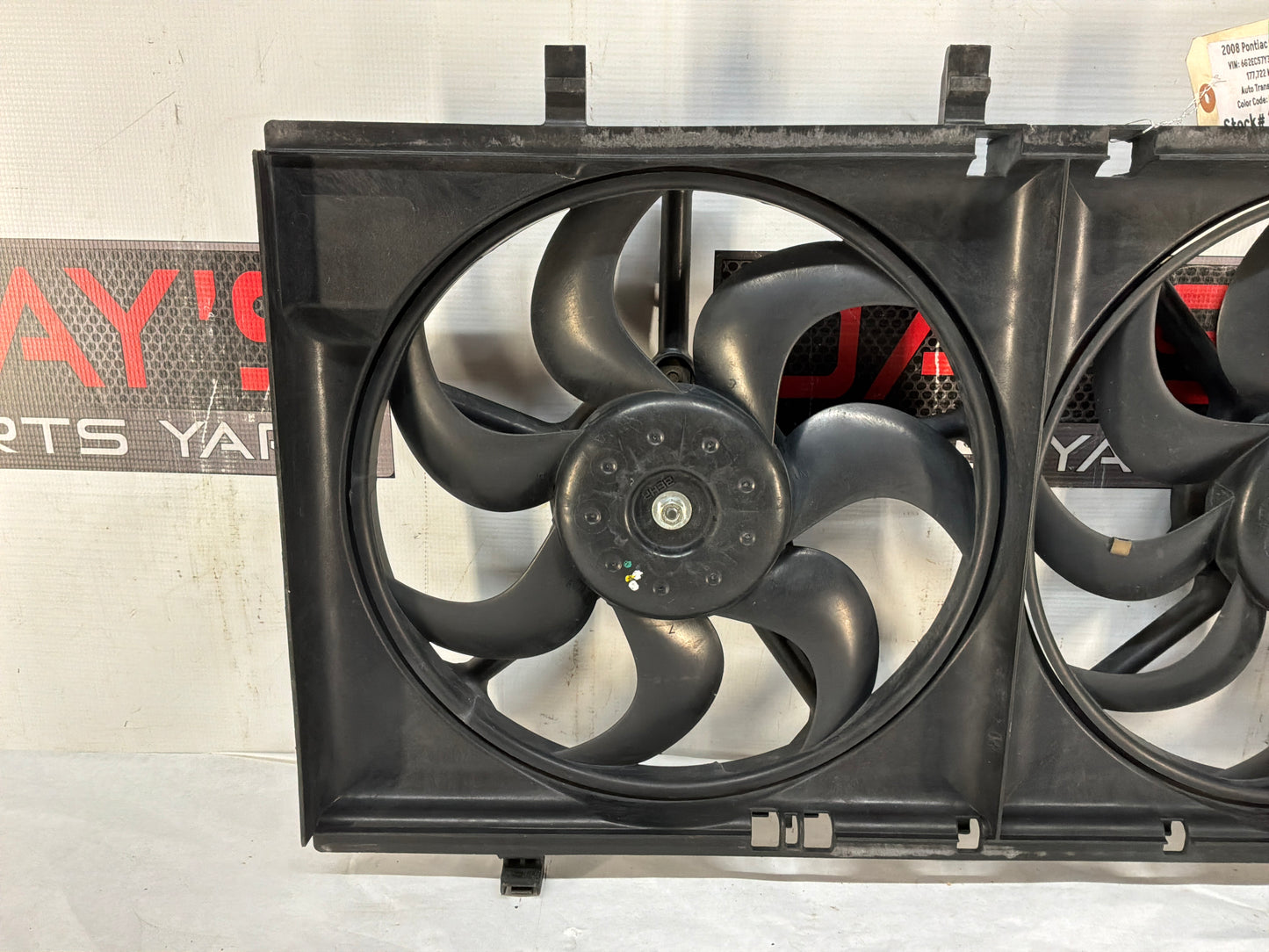 2008 Pontiac G8 GT Dual Radiator Electric Coolant Cooling Fans Assembly OEM
