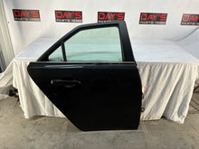 Rh rear door - Day's Parts Yard