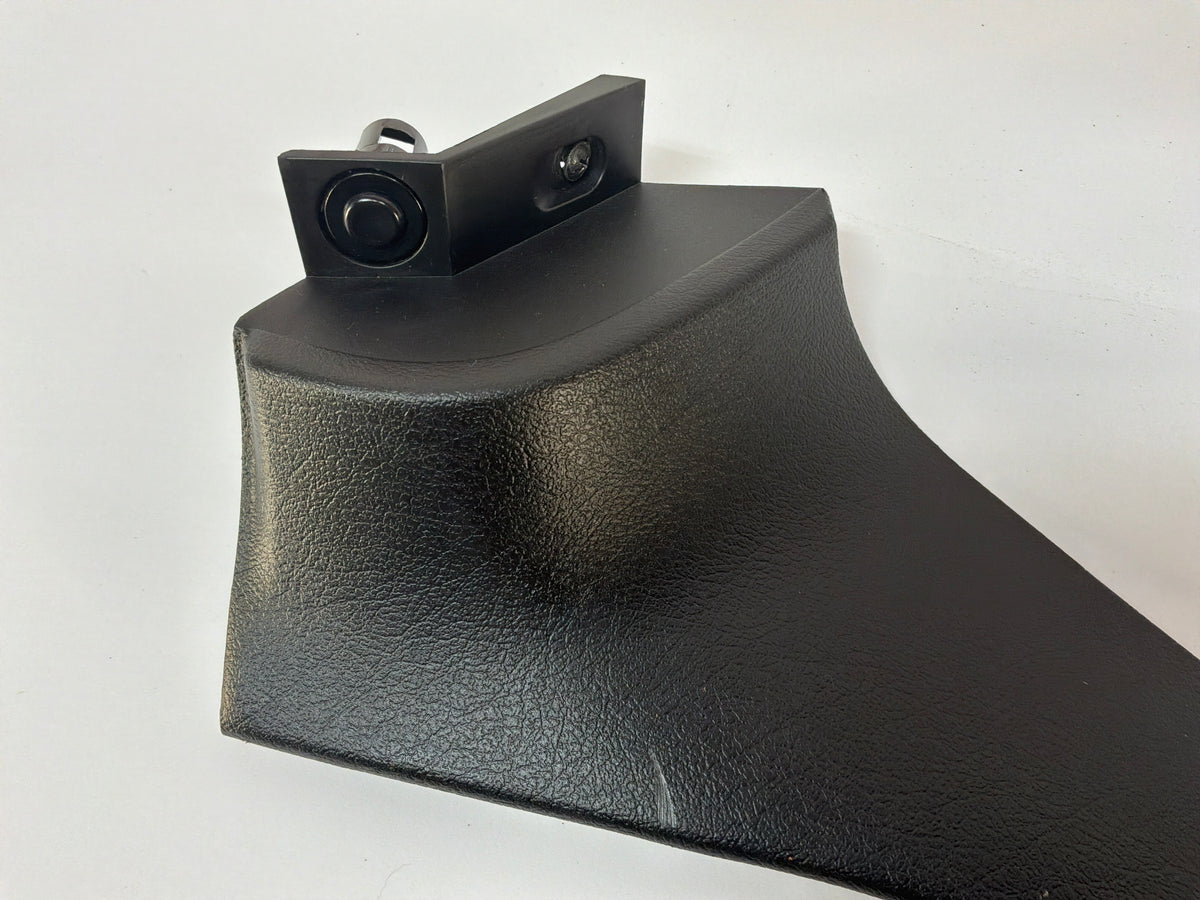 2006 Pontiac GTO RH Passenger Center Console Dash Trim Panel Insert OEM