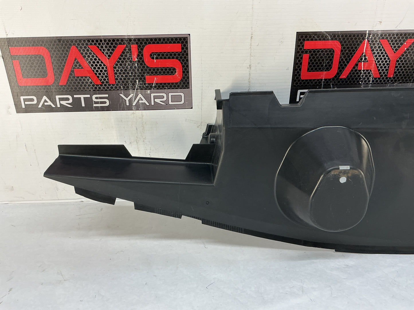 2015 Chevrolet Camaro SS 1LE Lower Radiator Air Inlet Duct Splash Sheild OEM