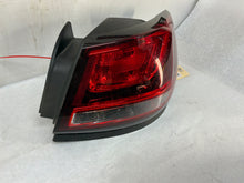 Rh tail light - Day's Parts Yard