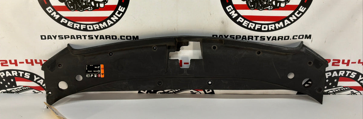 2014 Chevy SS Sedan Radiator Core Support Grille Cover Sight Shield OEM