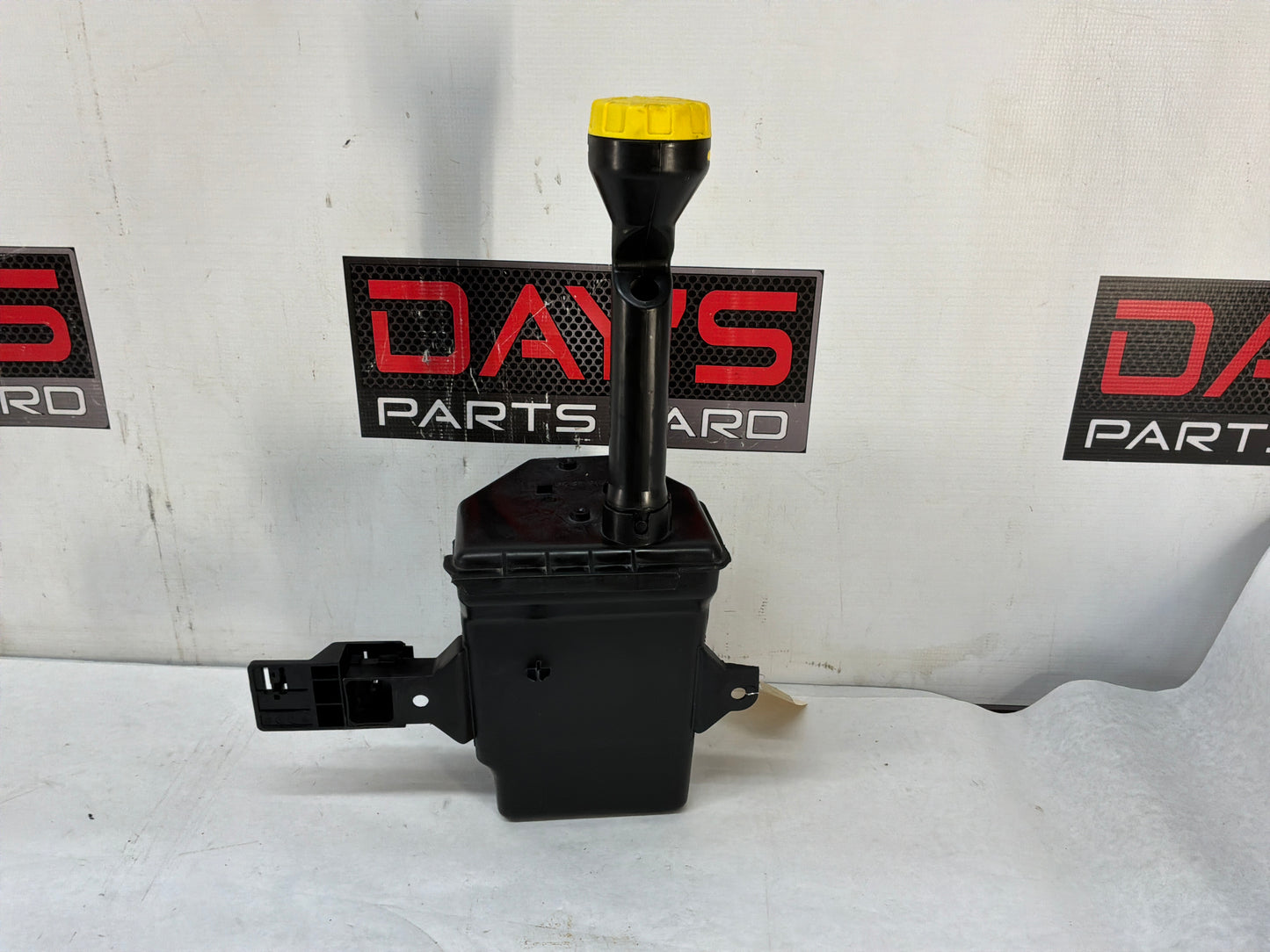2017 Chevy SS Sedan Coolant Recovery Reservoir Overflow Tank Bottle OEM