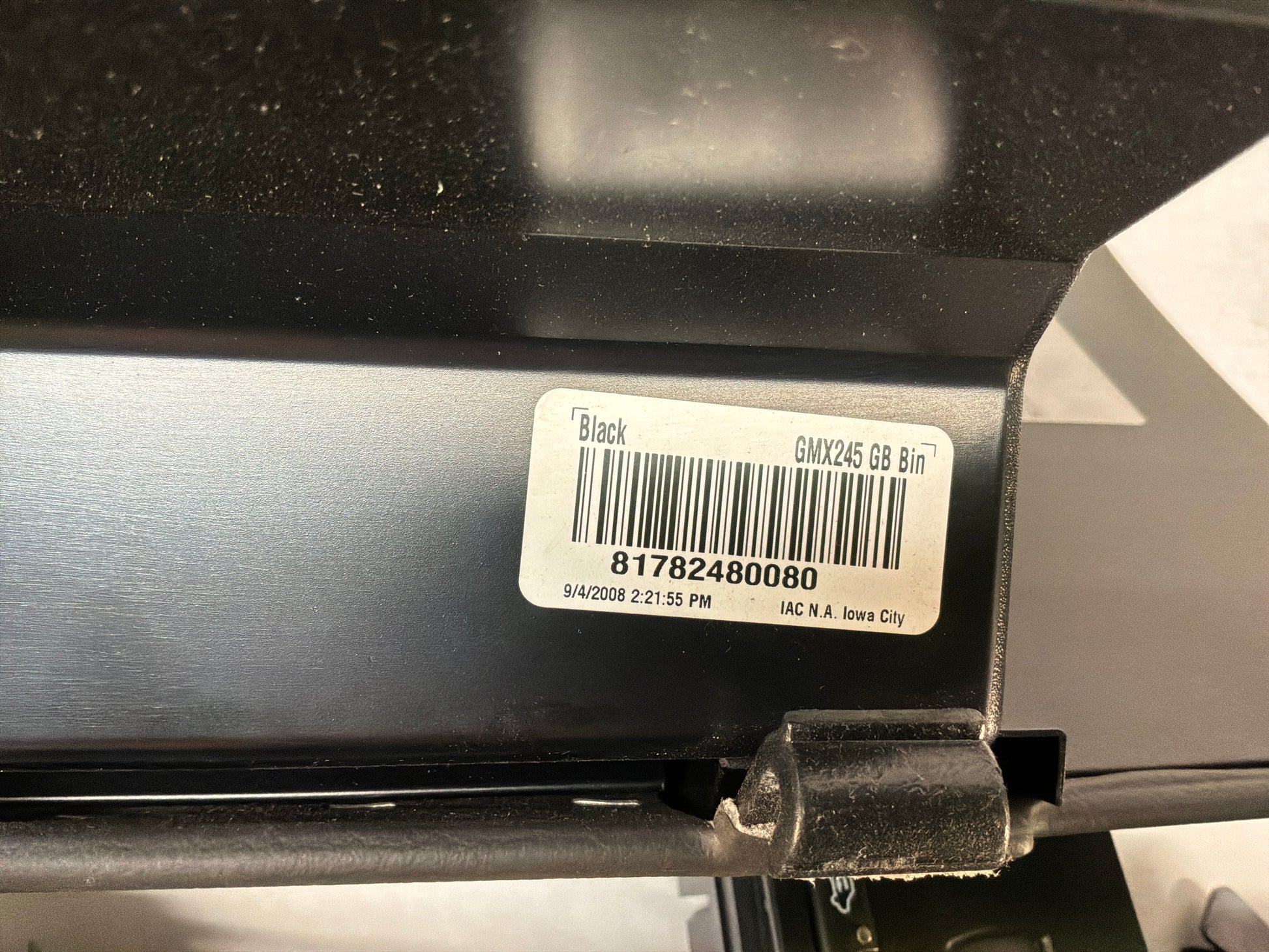 Glove box - Day's Parts Yard