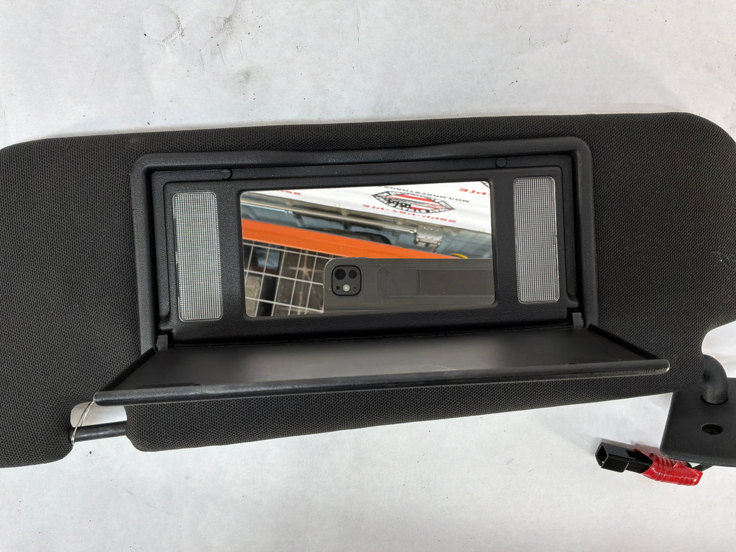 2008 Pontiac G8 Base RH & LH Sunvisor Sun Visor Shade OEM