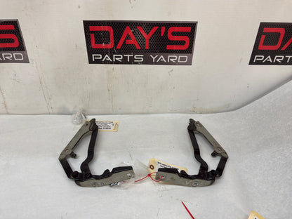 Trunk hinges - Day's Parts Yard