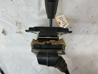 2008 Pontiac G8 GT Automatic Transmission Gear Selector Shifter Assembly OEM