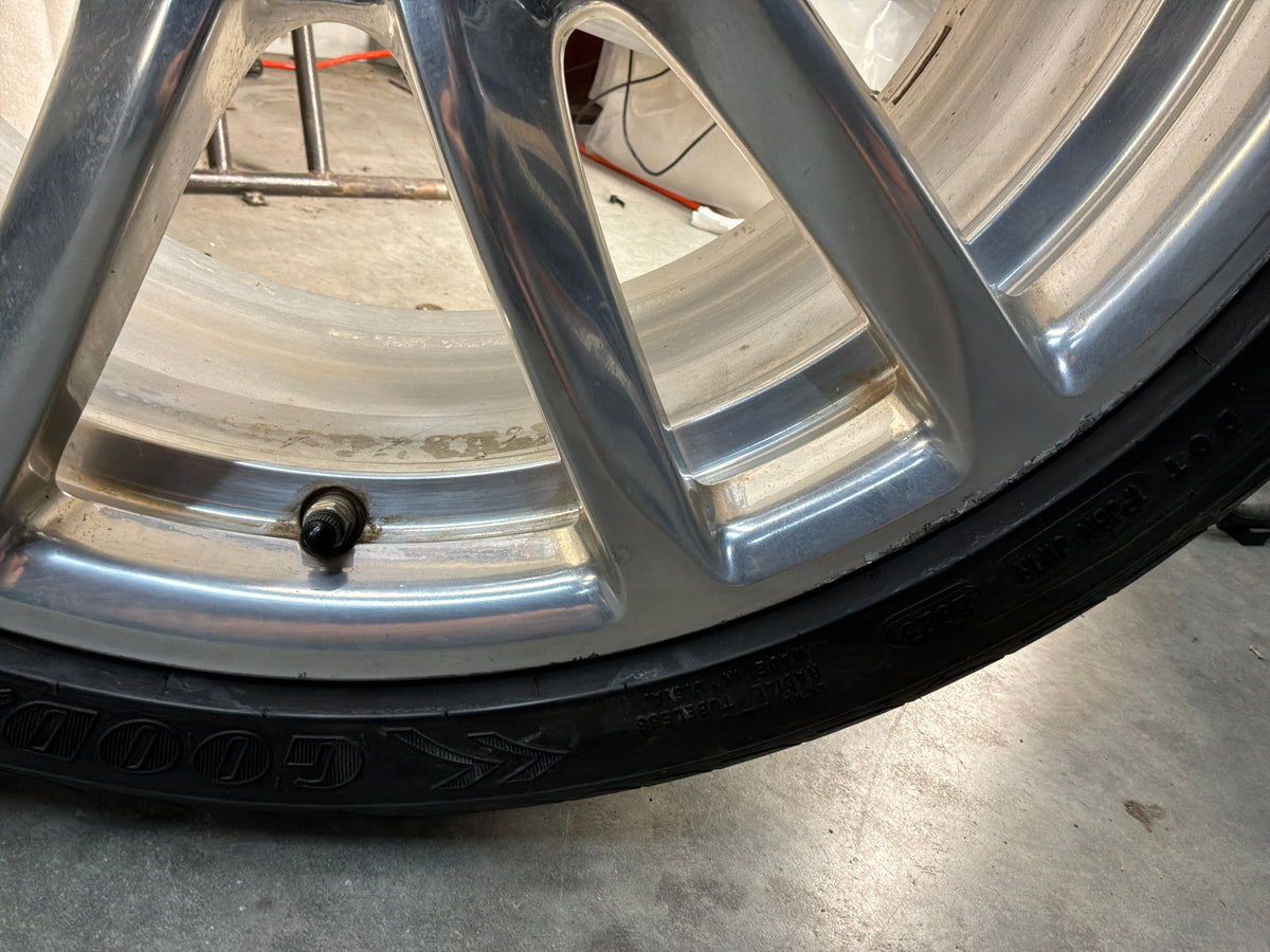 2014 Chevy SS Sedan Wheels Rim & Tires 19x8.5 & 19x9 275/35/19 245/40/19