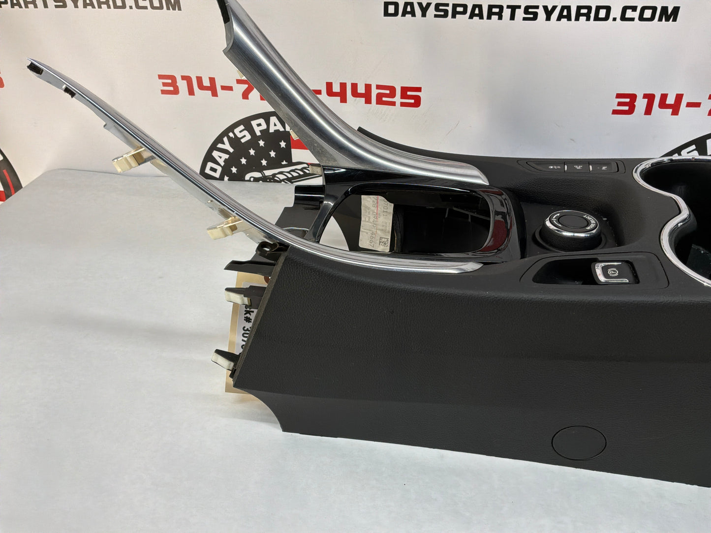 2017 Chevrolet SS Sedan Center Console w/Shifter OEM