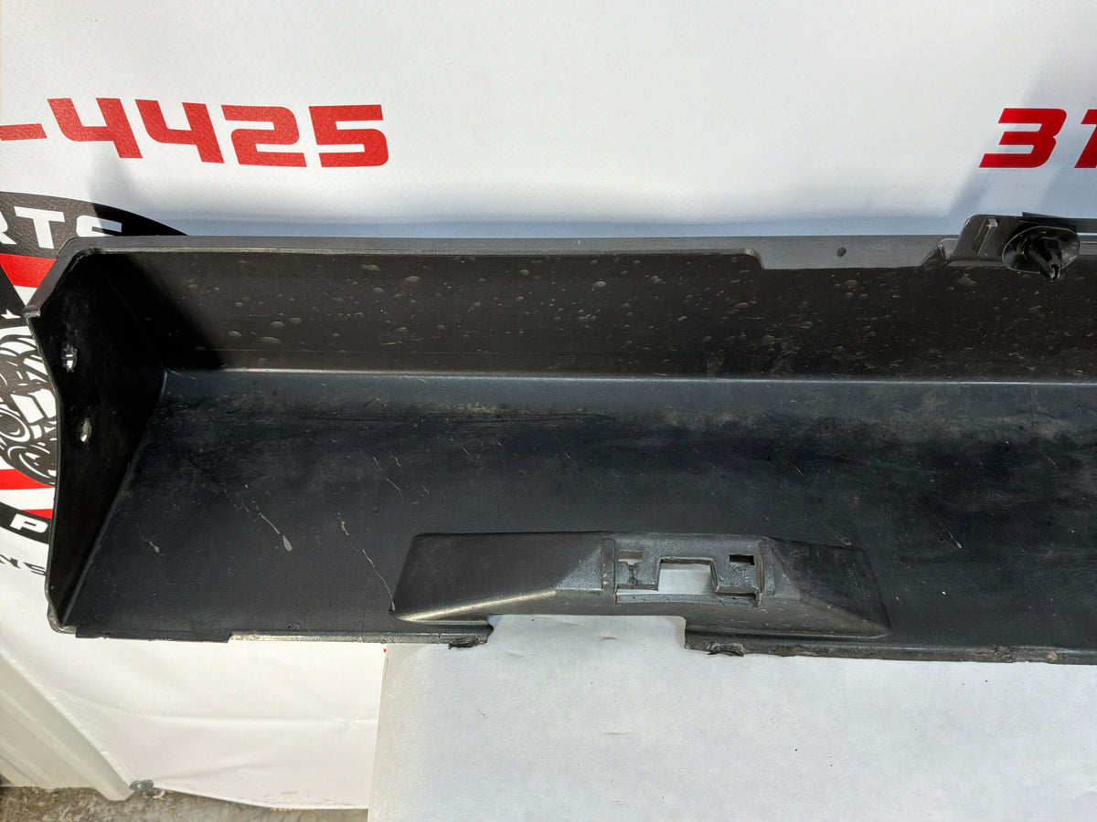 2017 Chevy SS Sedan RH Passenger Rocker Molding Side Skirt Panel Trim Gray OEM