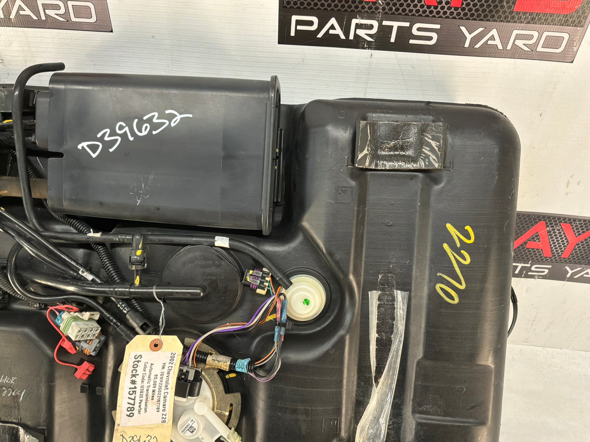 Fuel tank - Day's Parts Yard