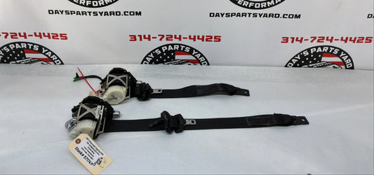 2011 Chevy Caprice PPV RH & LH Front Seat Belts Retractors OEM