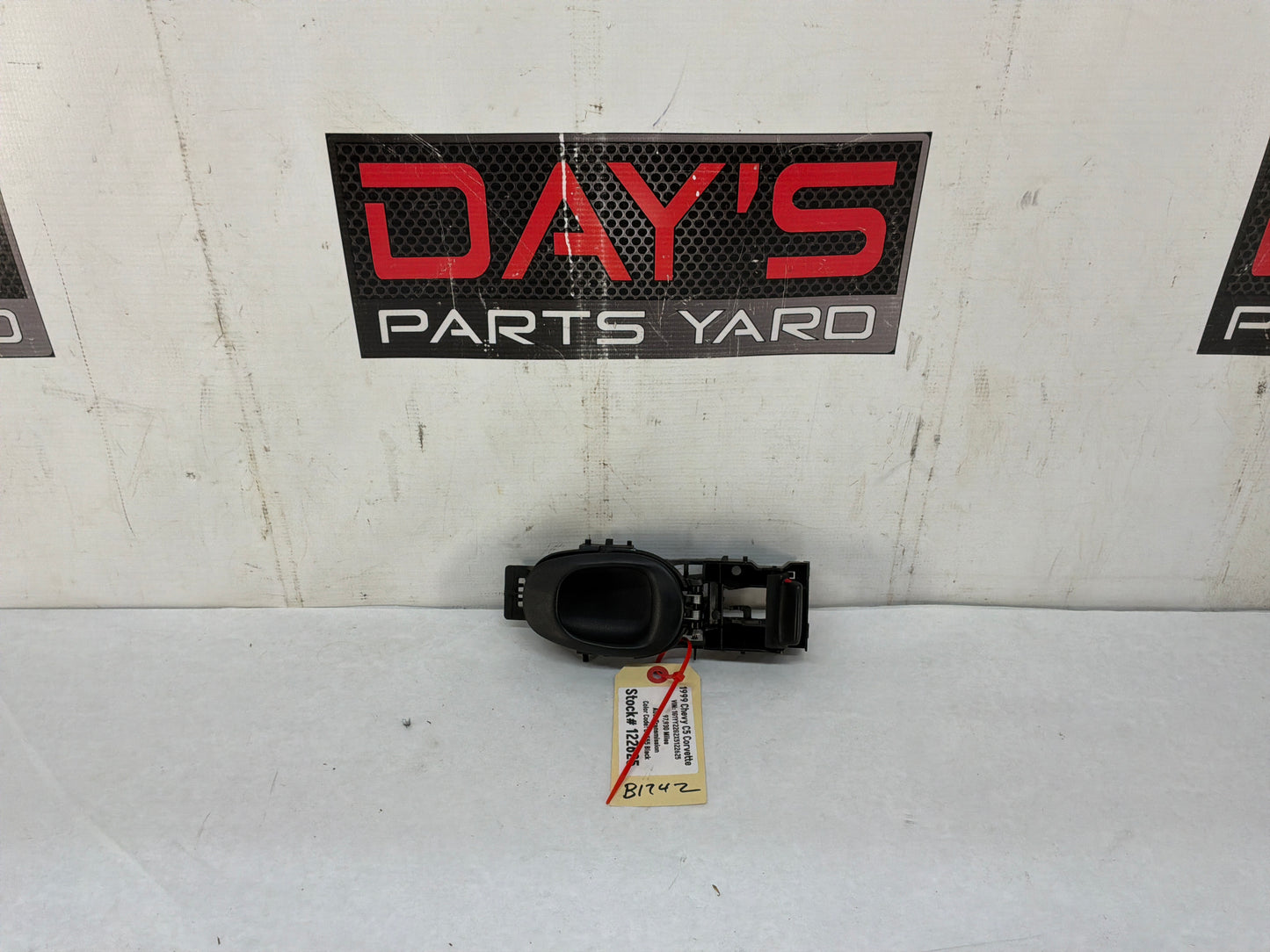 1999 Chevy C5 Corvette RH Passenger Interior Door Handle OEM
