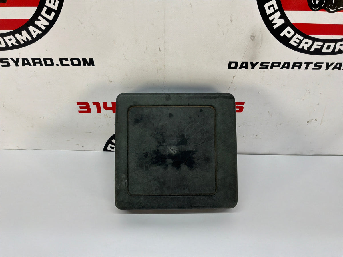 2014 Chevy SS Sedan Engine Bay Fuse Box Relay Wiring Junction Block Cover Lid OEM