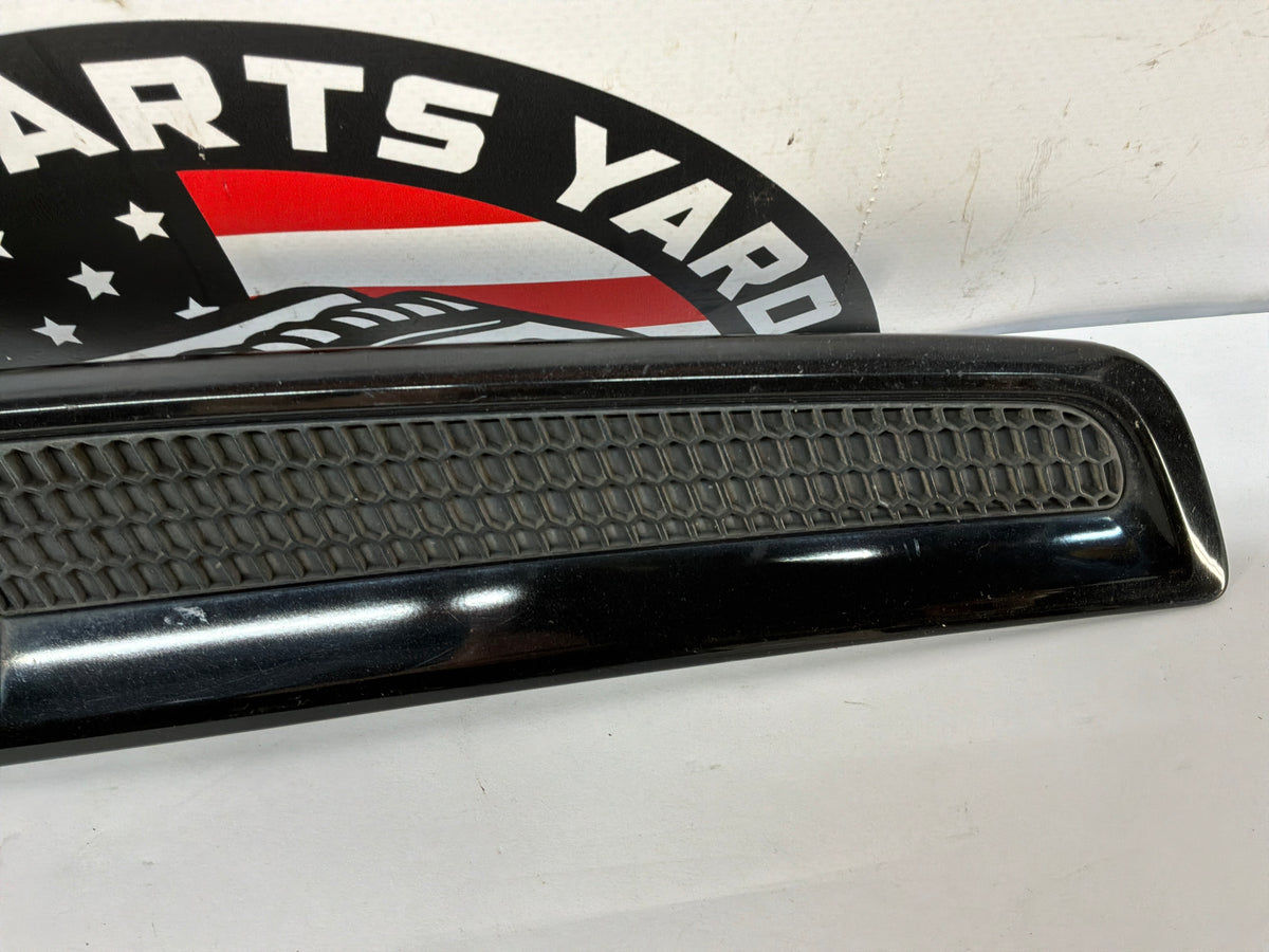 2017 Chevy SS Sedan RH & LH Fender Side Marker Lights Lamps Black Trim OEM