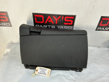 Glove box - Day's Parts Yard