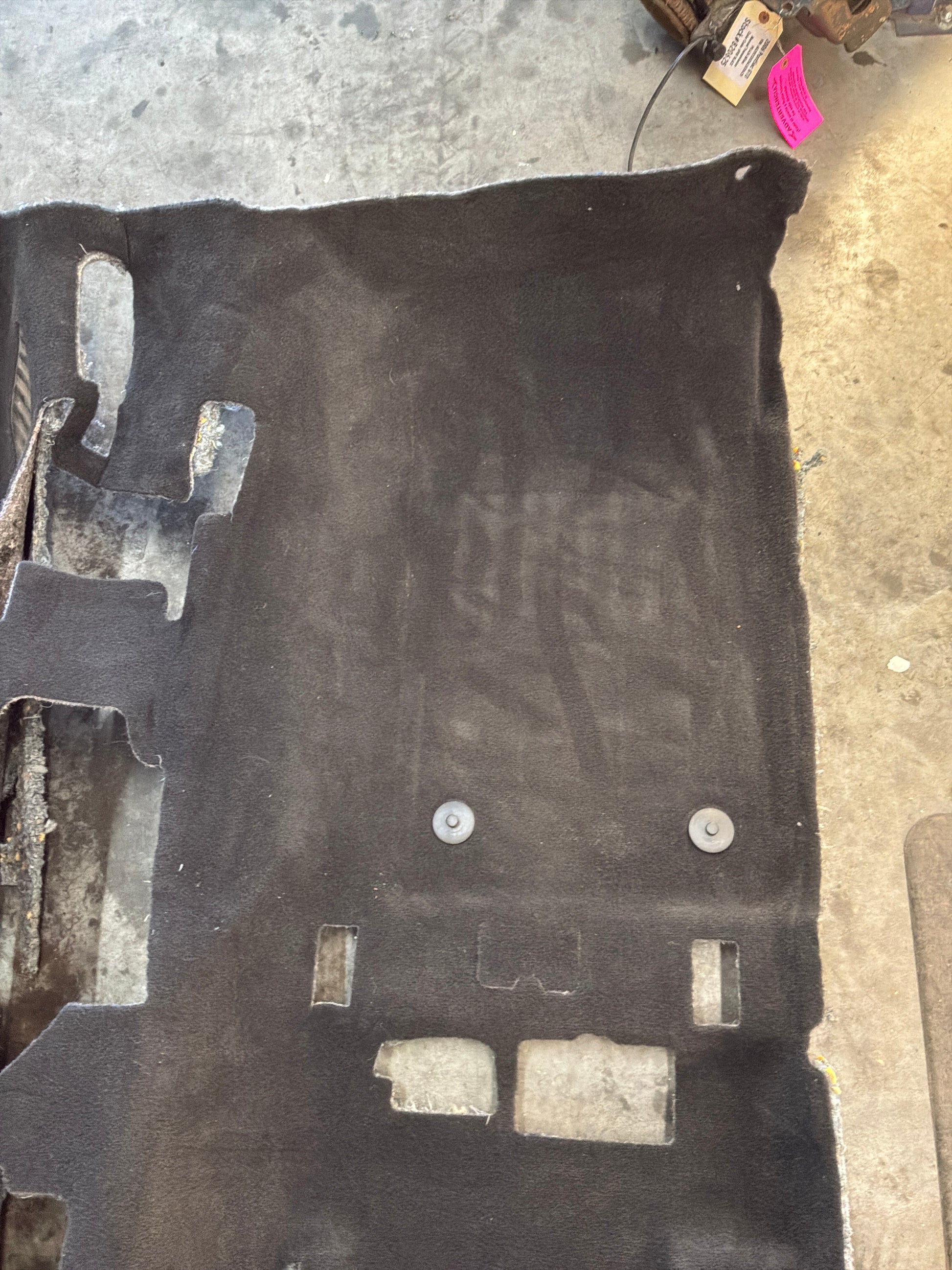 Complete carpet - Day's Parts Yard