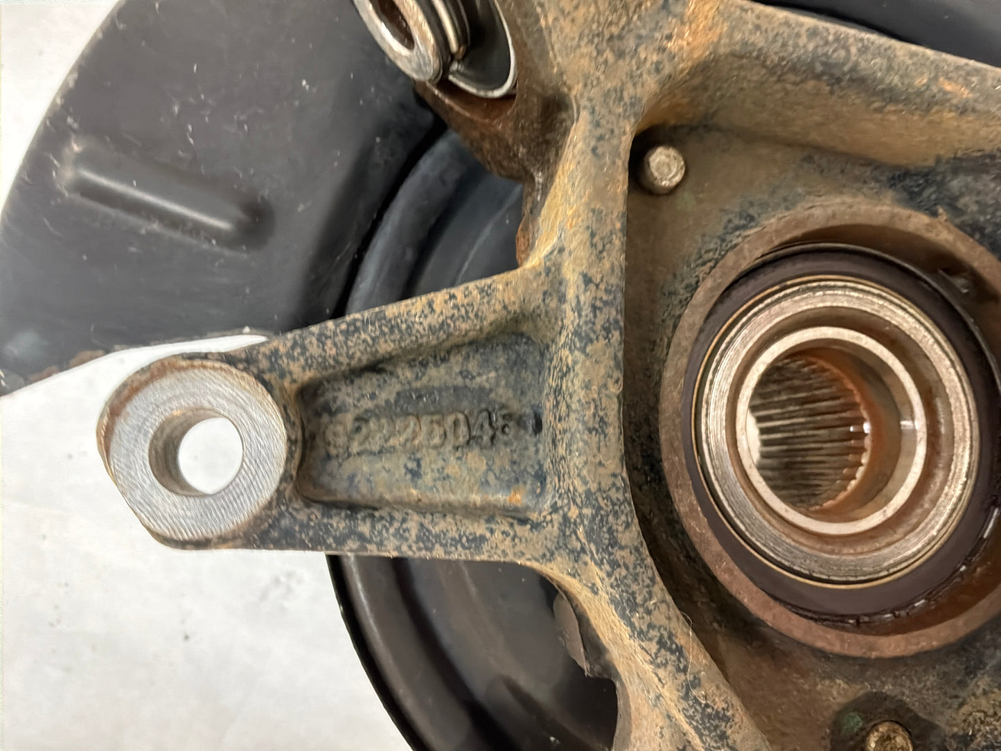 2017 Chevy Caprice PPV LH Driver Rear Suspension Spindle Hub Knuckle Wheel Bearing OEM - Day's Parts Yard