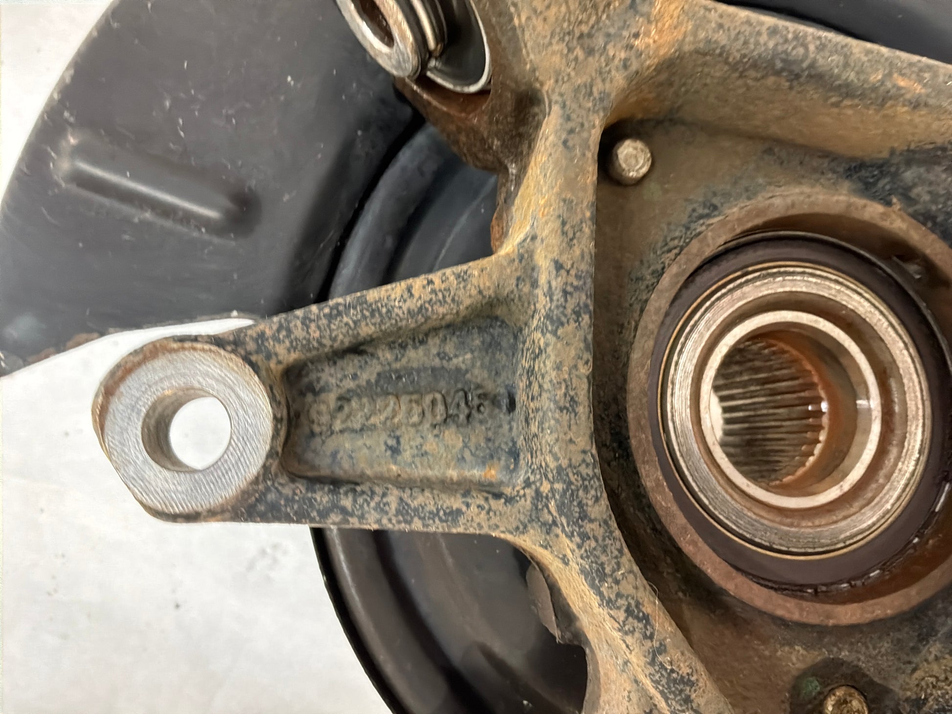 2017 Chevy Caprice PPV LH Driver Rear Suspension Spindle Hub Knuckle Wheel Bearing OEM - Day's Parts Yard