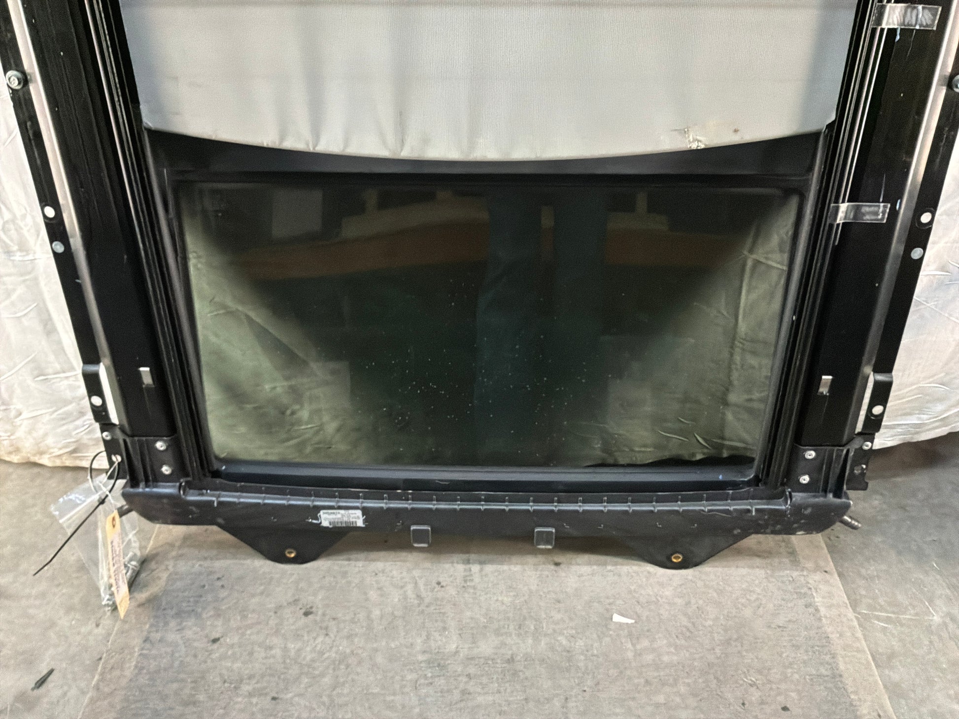 2014 Cadillac CTS-V Sedan Sunroof Sun Moon Moonroof Roof OEM - Day's Parts Yard