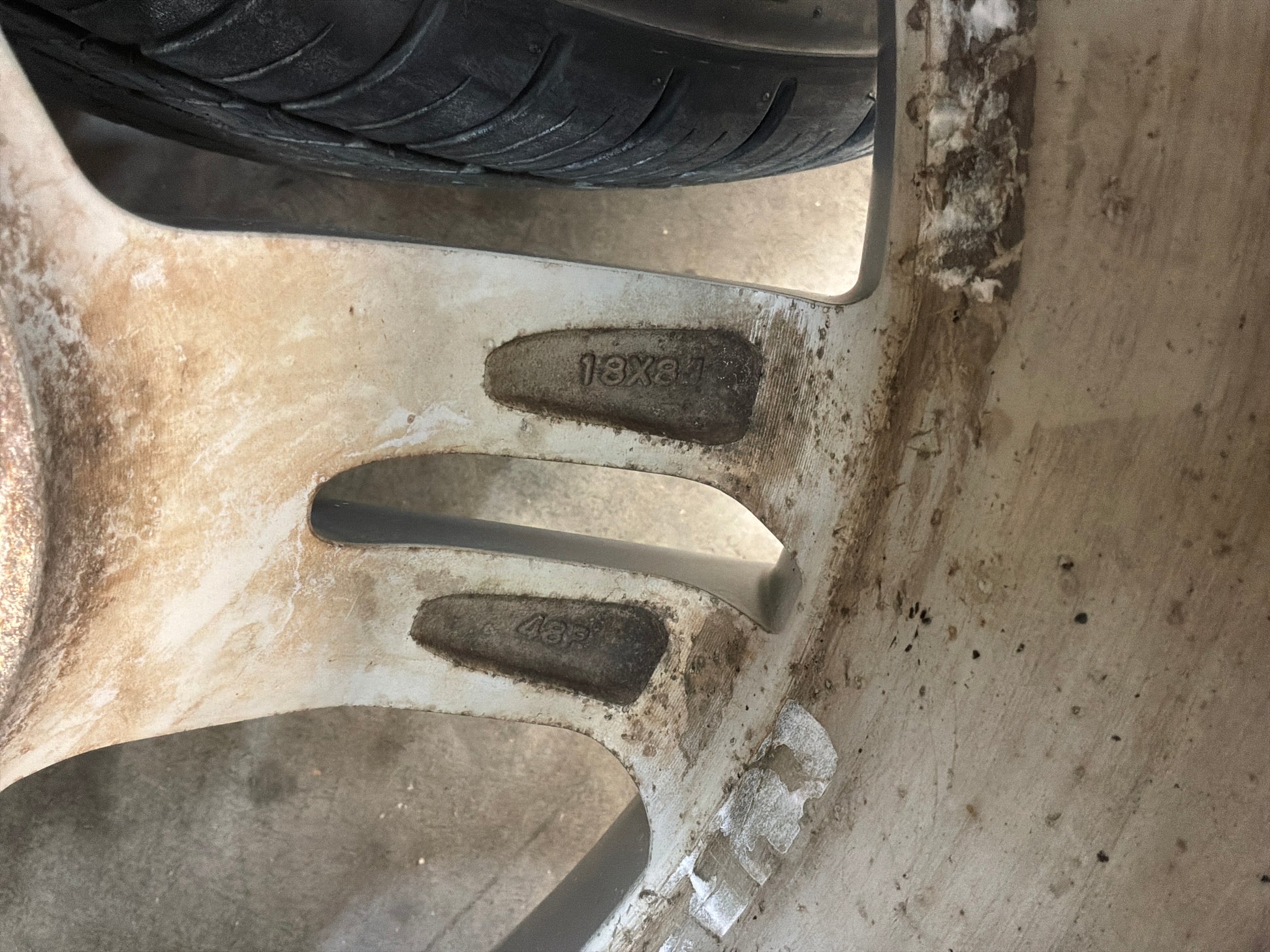 Wheels and tire - Day's Parts Yard