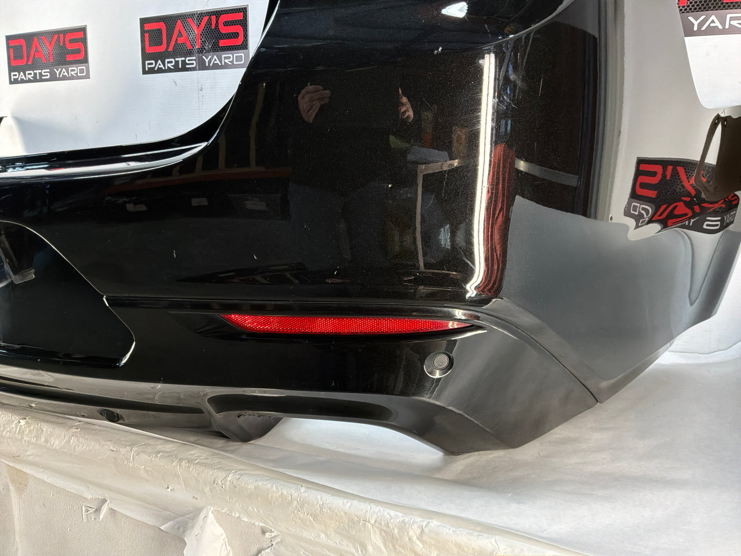 Rear bumper - Day's Parts Yard