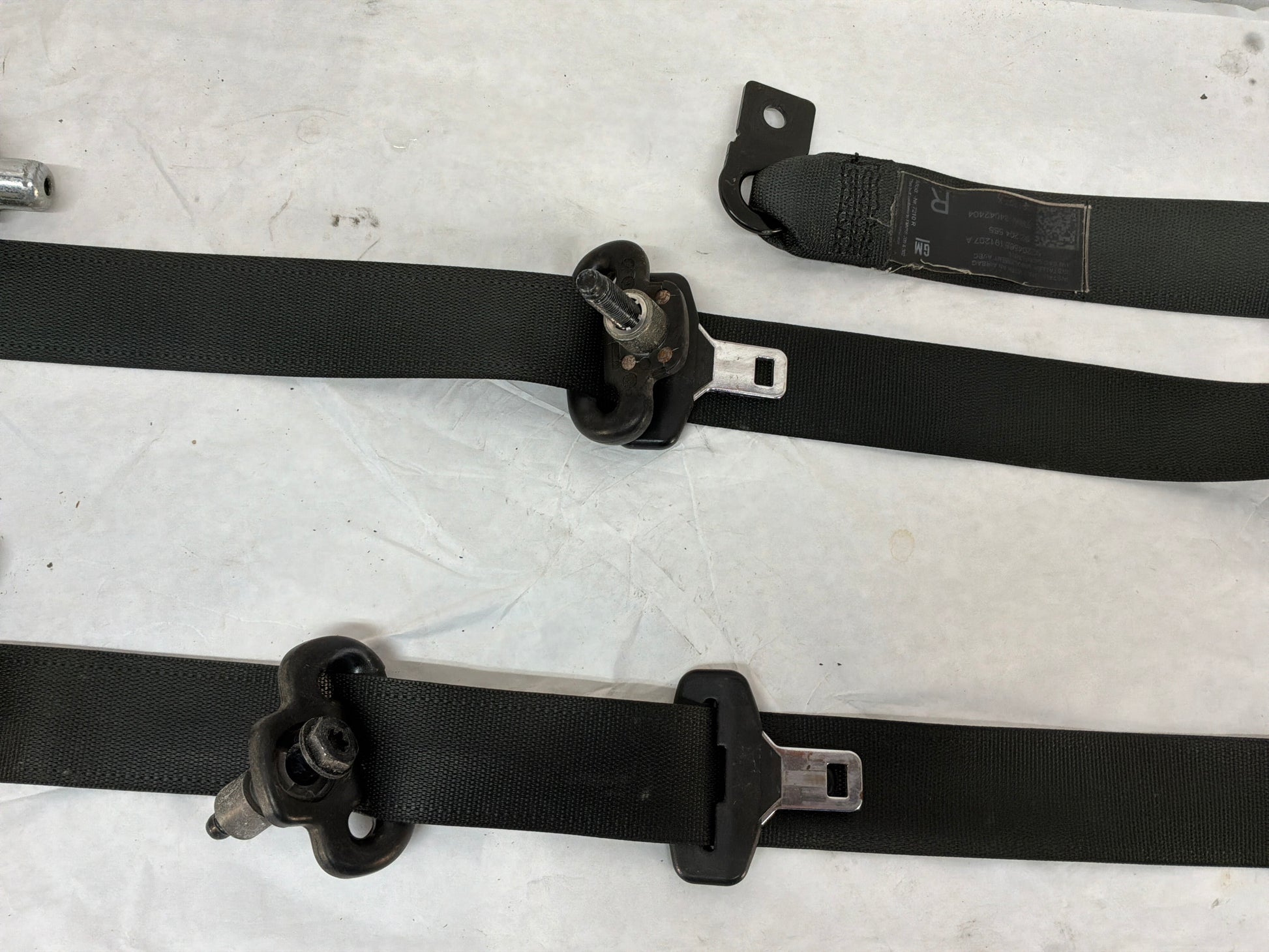 Front seatbelts - Day's Parts Yard