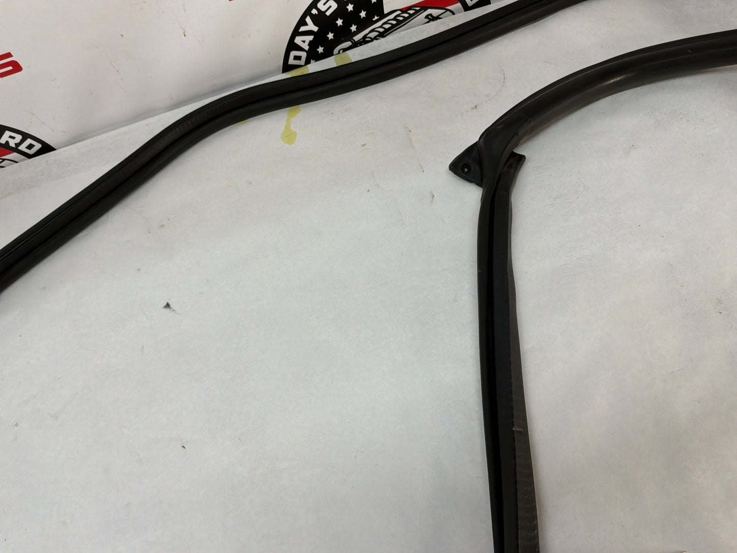 1999 Pontiac Firebird Trans Am Formula WS6 RH Passenger Door T-Top Weather Strip Rubber Seal OEM