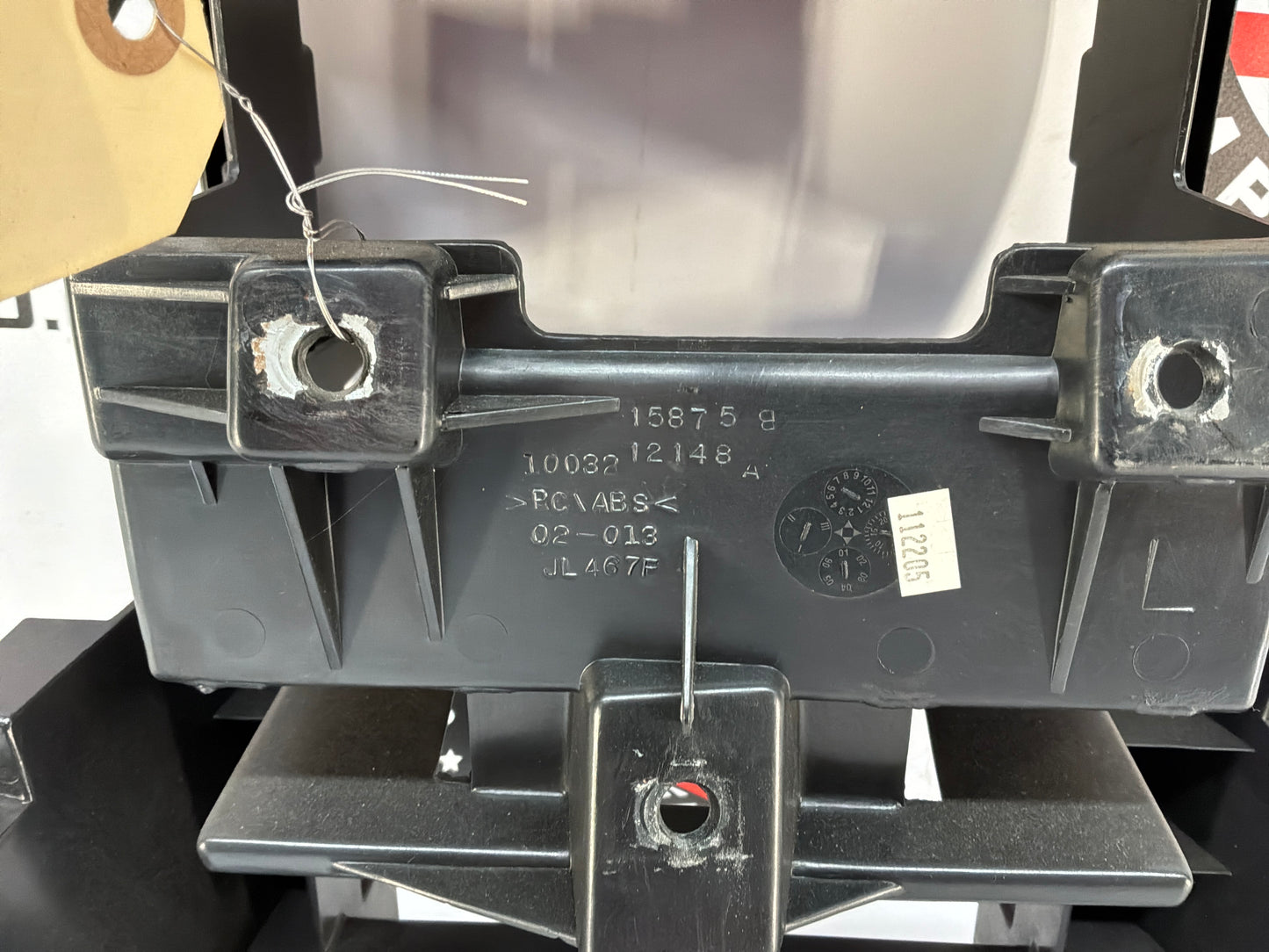 2006 Cadillac CTS-V Center Dash Radio Bezel Trim OEM